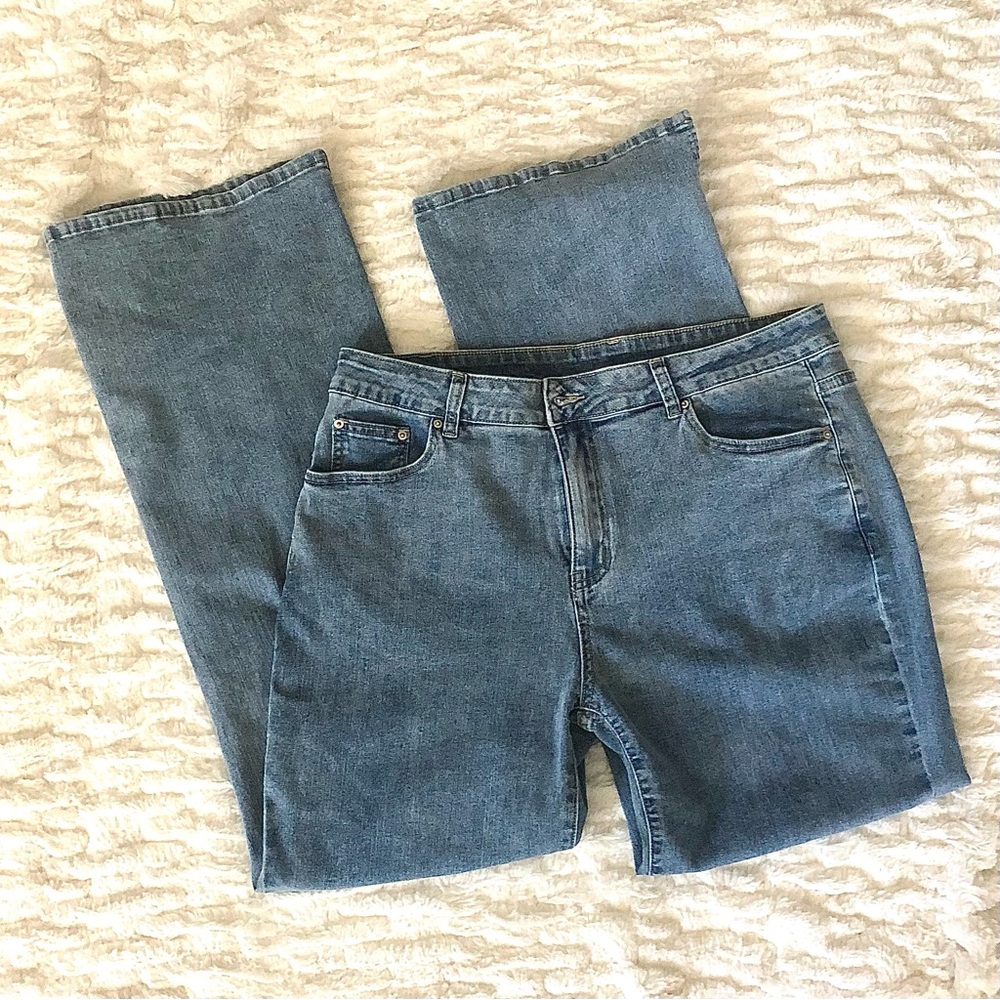 Light Wash Flared Jeans, size XL